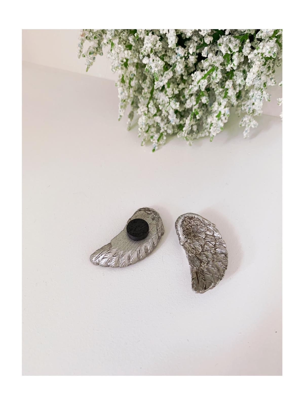 Antique Silver Angel Wing Magnets